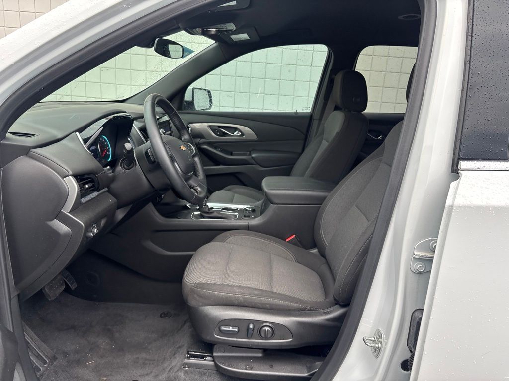 Used 2023 Chevrolet Traverse SUV