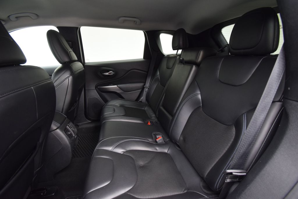 used 2020 Jeep Cherokee car, priced at $15,200