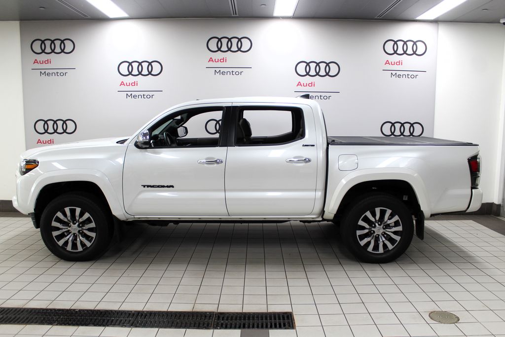 Thumbnail: 2022 Toyota Tacoma - 3