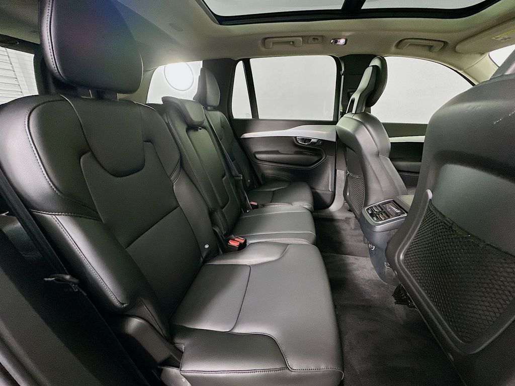 Thumbnail: 2018 Volvo XC90 - 28