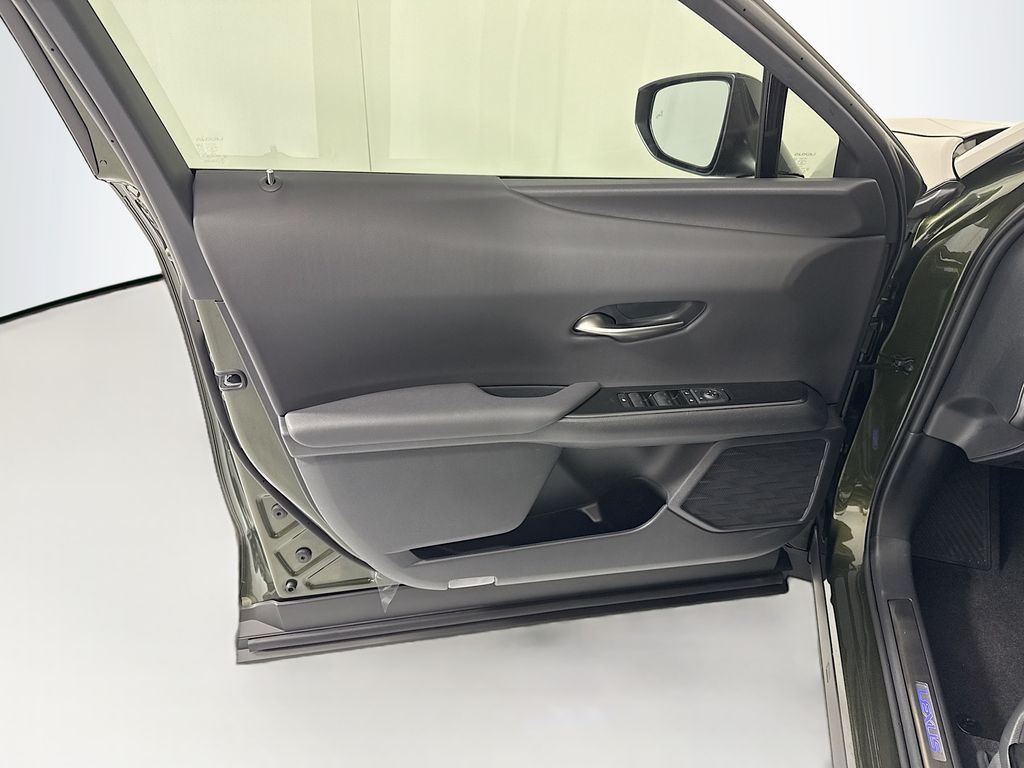 Thumbnail: 2026 Lexus UX - 25