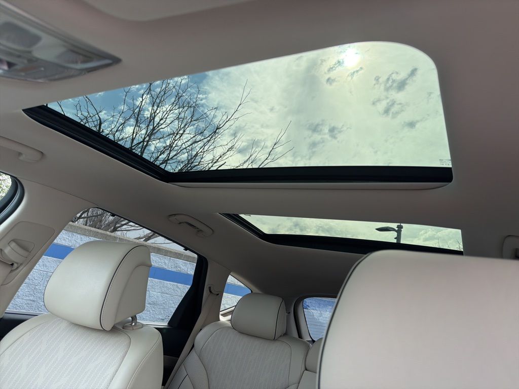 Thumbnail: 2023 Genesis GV80 - 11