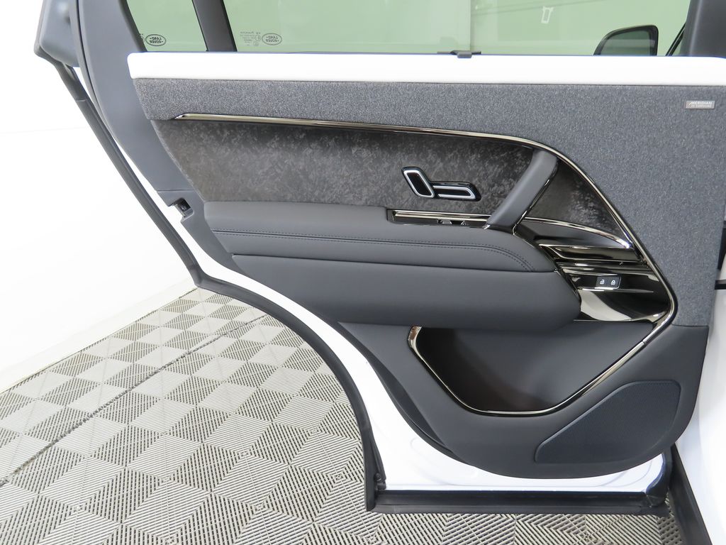 Thumbnail: 2025 Land Rover Range Rover Sport - 26