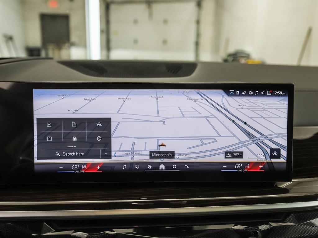 Thumbnail: 2026 BMW X5 - 16