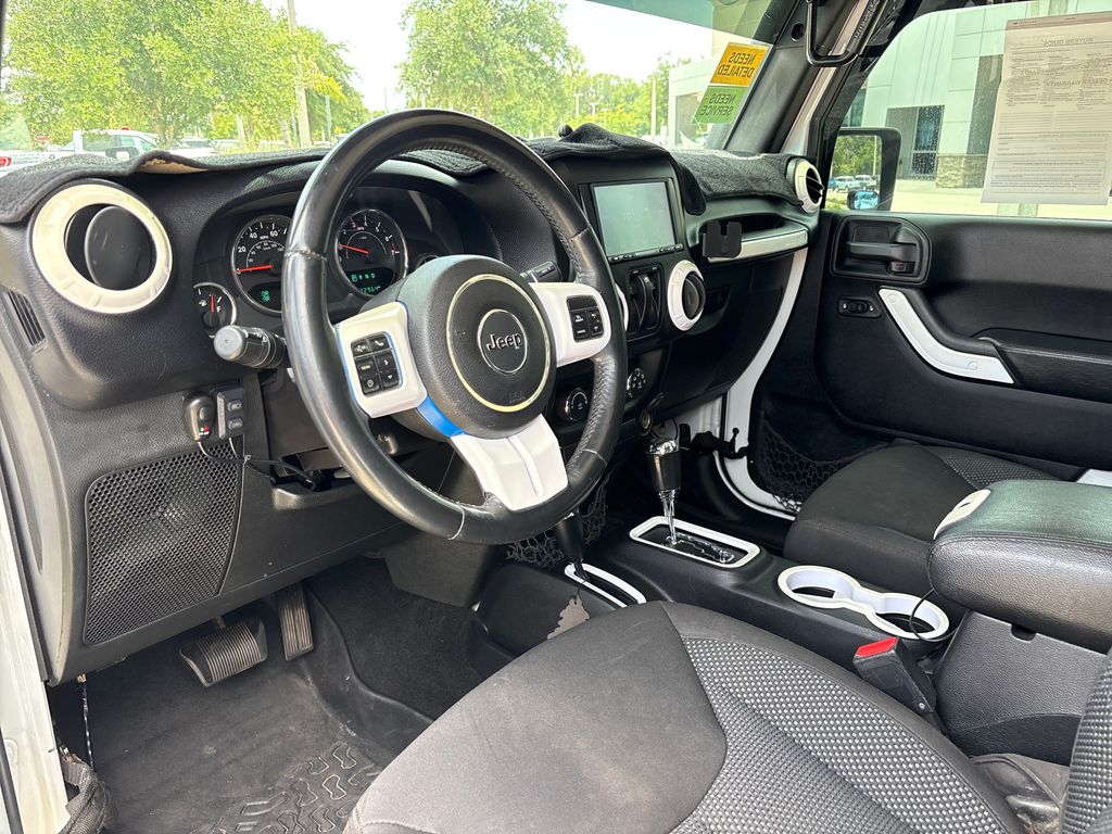 Used 2016 White Jeep Sport image 5