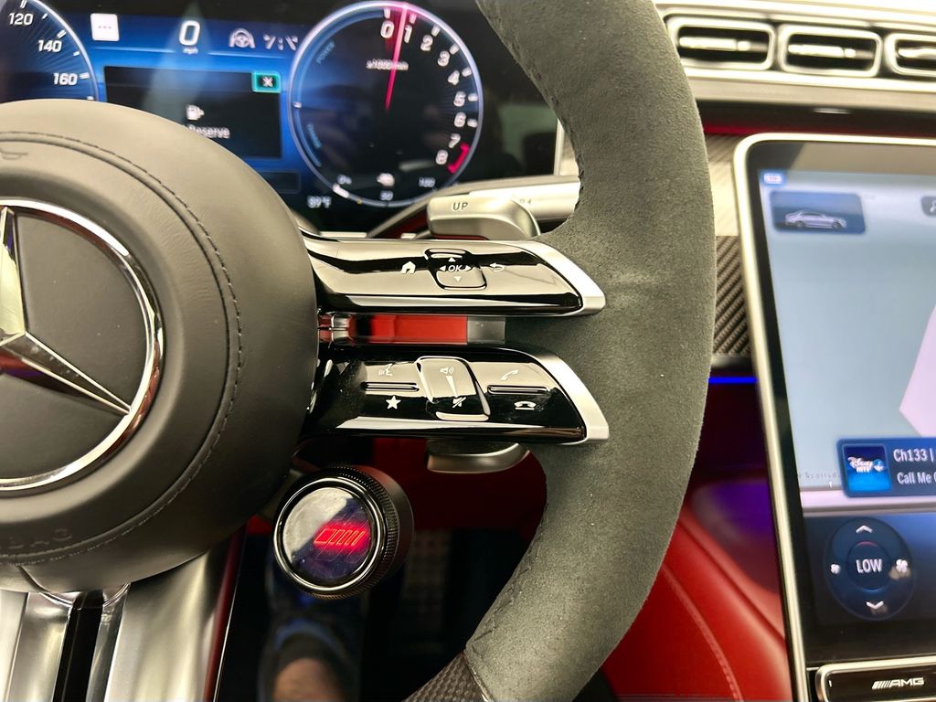Thumbnail: 2025 Mercedes-Benz S-Class - 12