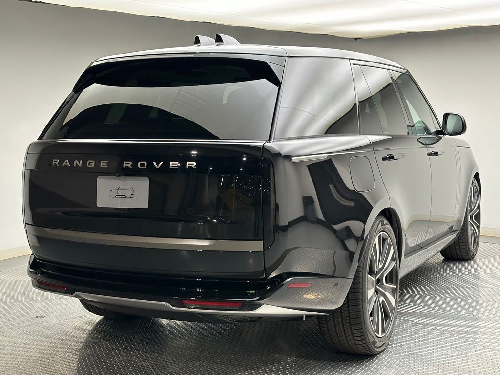 Thumbnail: 2026 Land Rover Range Rover - 3