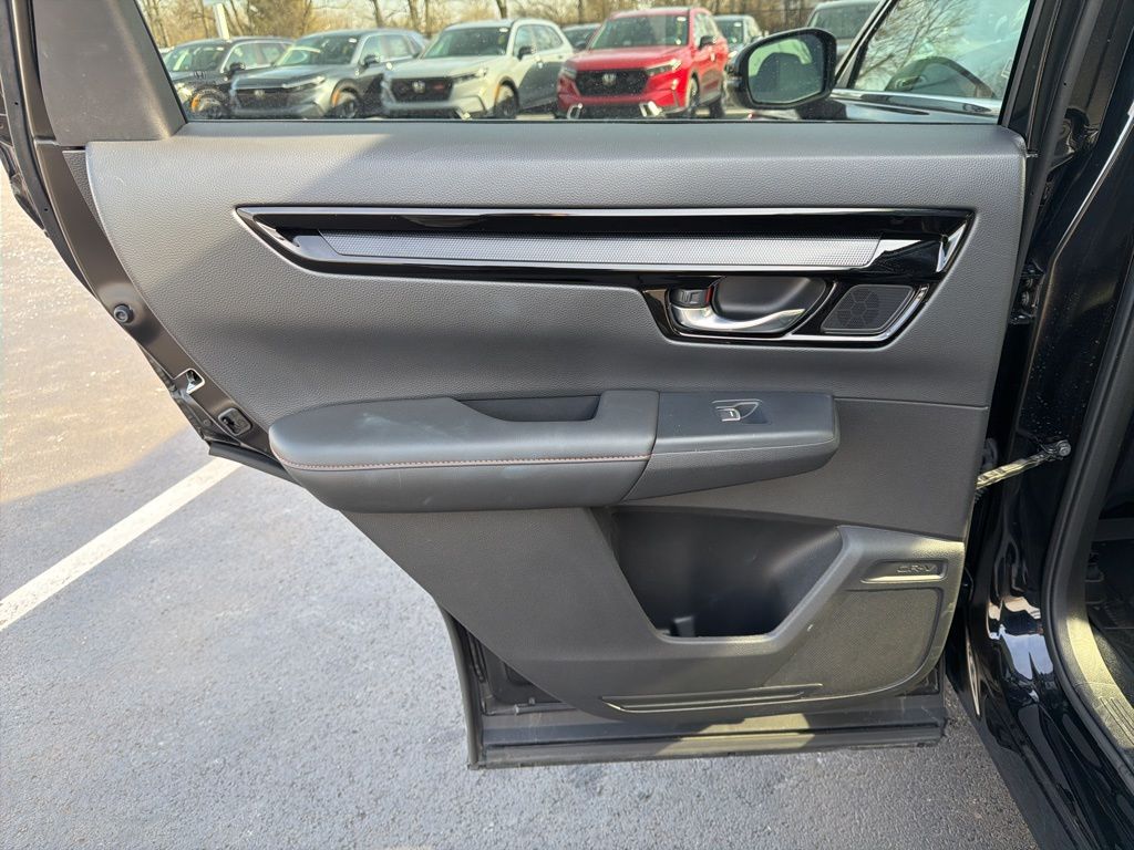 Thumbnail: 2023 Honda CR-V - 21