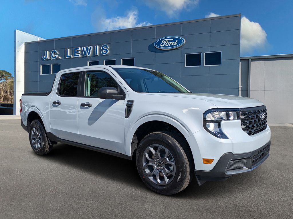 2025 Ford Maverick XLT's photo