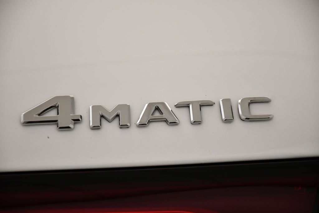 Thumbnail: 2026 Mercedes-Benz GLC - 10