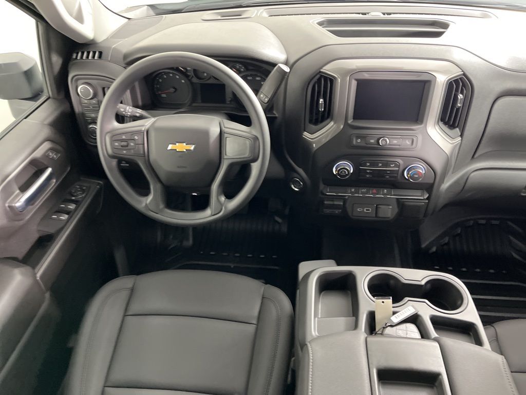 Thumbnail: 2026 Chevrolet Silverado 2500 - 13