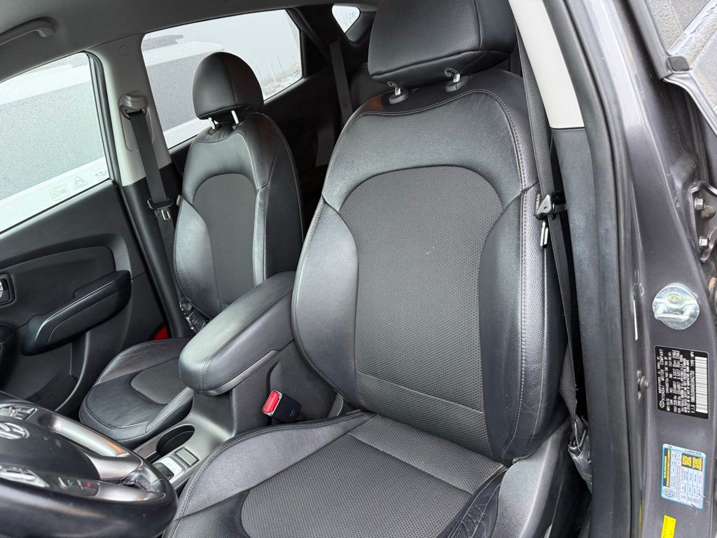 Thumbnail: 2014 Hyundai Tucson - 8