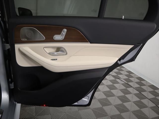 Thumbnail: 2026 Mercedes-Benz GLE - 29