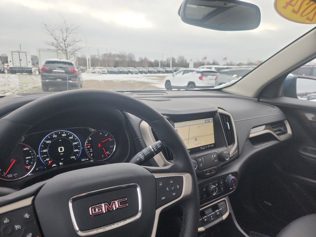 2024 GMC Terrain Denali 41