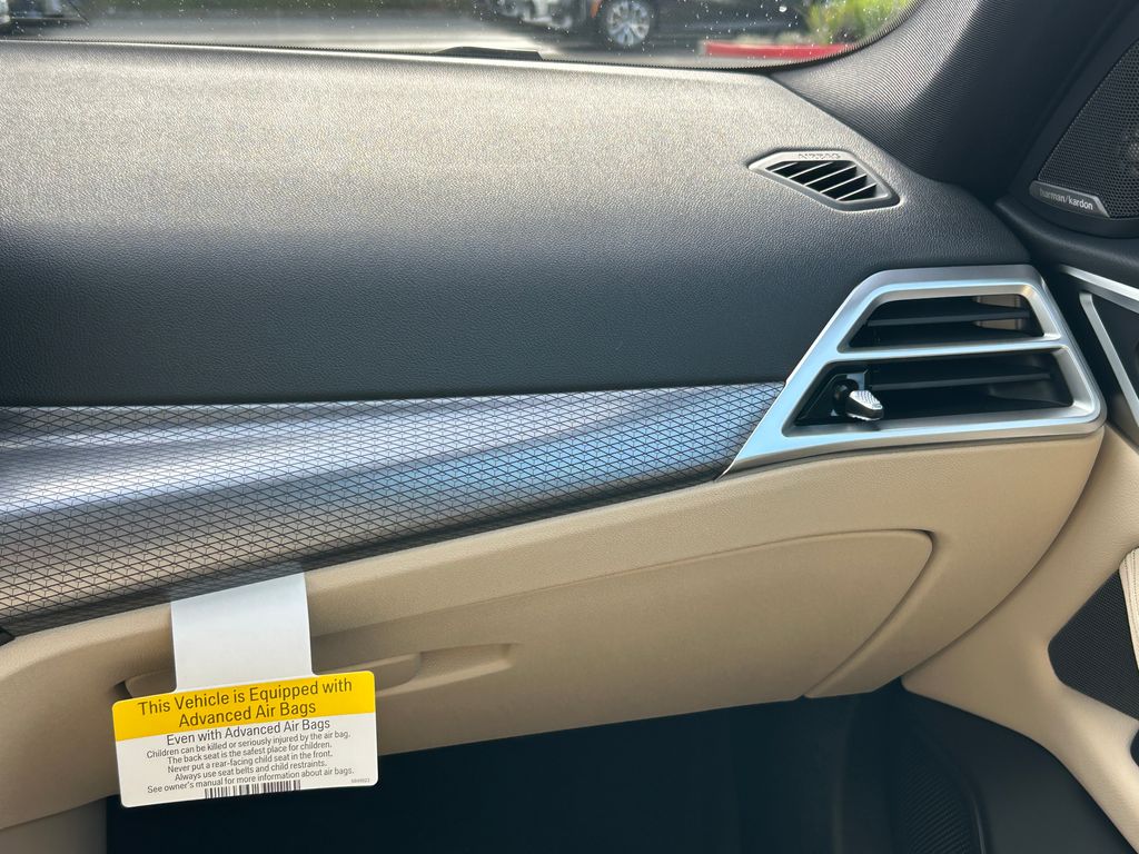 Thumbnail: 2025 BMW i4 - 26