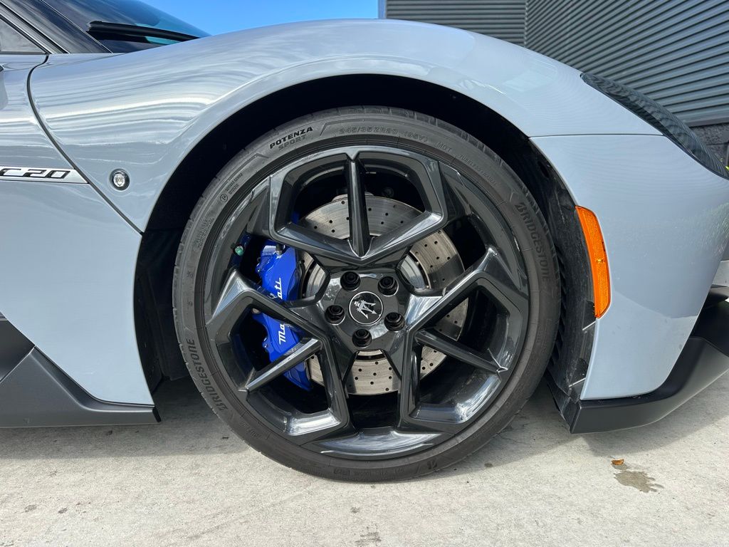 Thumbnail: 2023 Maserati MC20 - 16