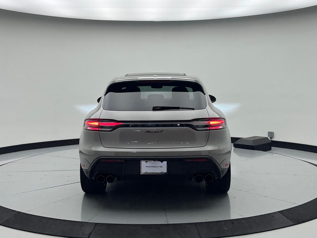 Thumbnail: 2025 Porsche Macan - 8