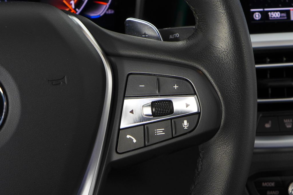 Thumbnail: 2019 BMW 3 Series - 28