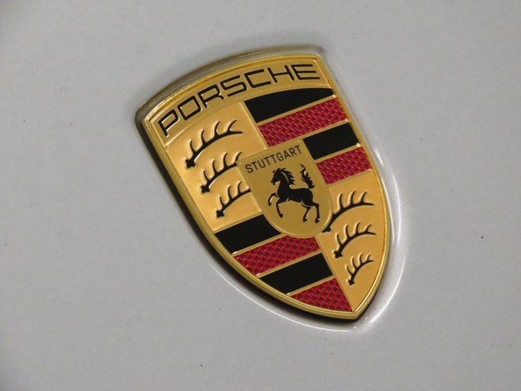 Thumbnail: 2026 Porsche 911 - 21