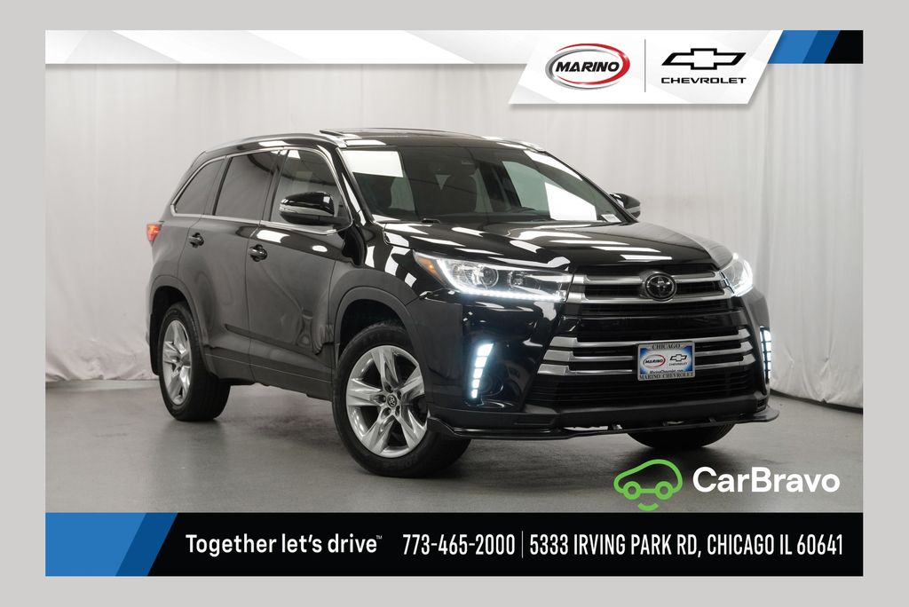Midnight Black Metallic 2018 Toyota Highlander SUV / Crossover All-Wheel Drive 8-Speed Automatic