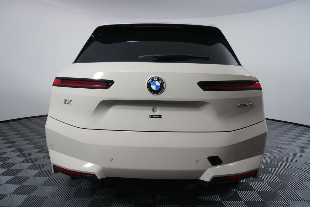 2026 BMW iX  4