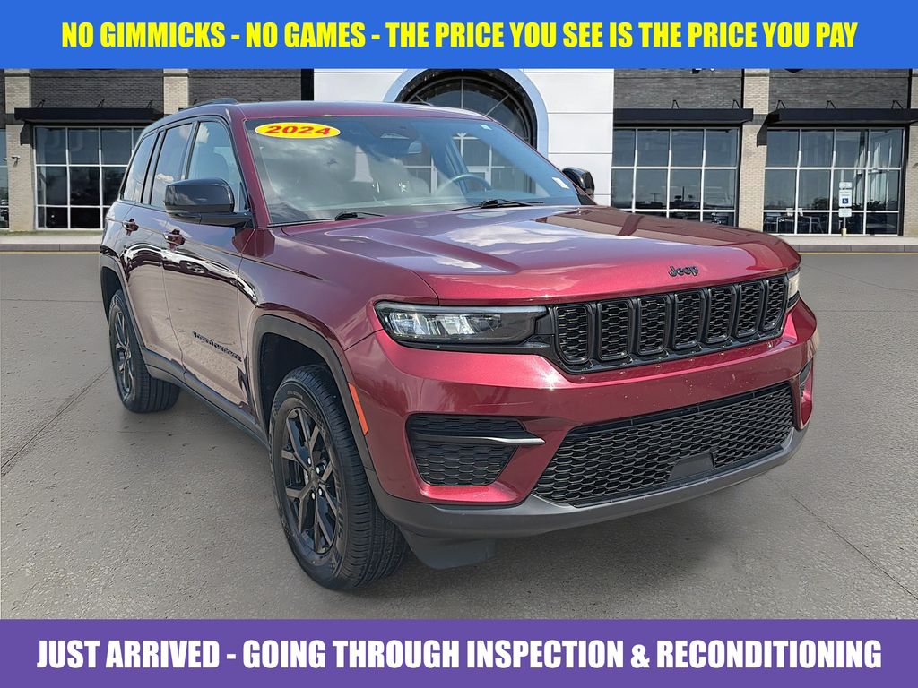Velvet Red Pearlcoat 2024 Jeep Grand Cherokee Altitude RWD SUV / Crossover 4X2 8-Speed Automatic