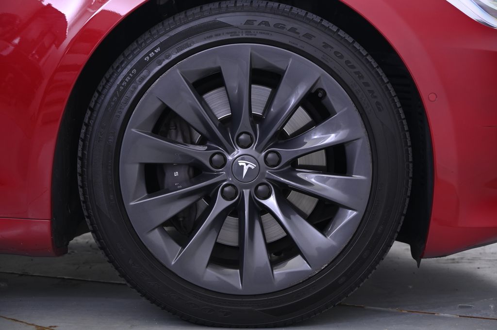 2019 Tesla Model S Long Range 18