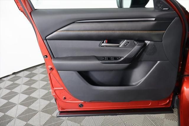 Thumbnail: 2026 Mazda CX-50 - 8