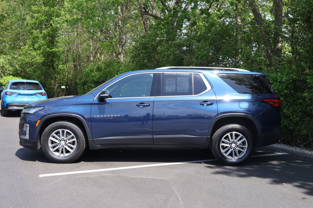 Thumbnail: 2023 Chevrolet Traverse - 4