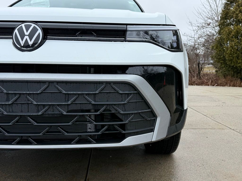 New 2026 White Volkswagen 1.5T S image 4