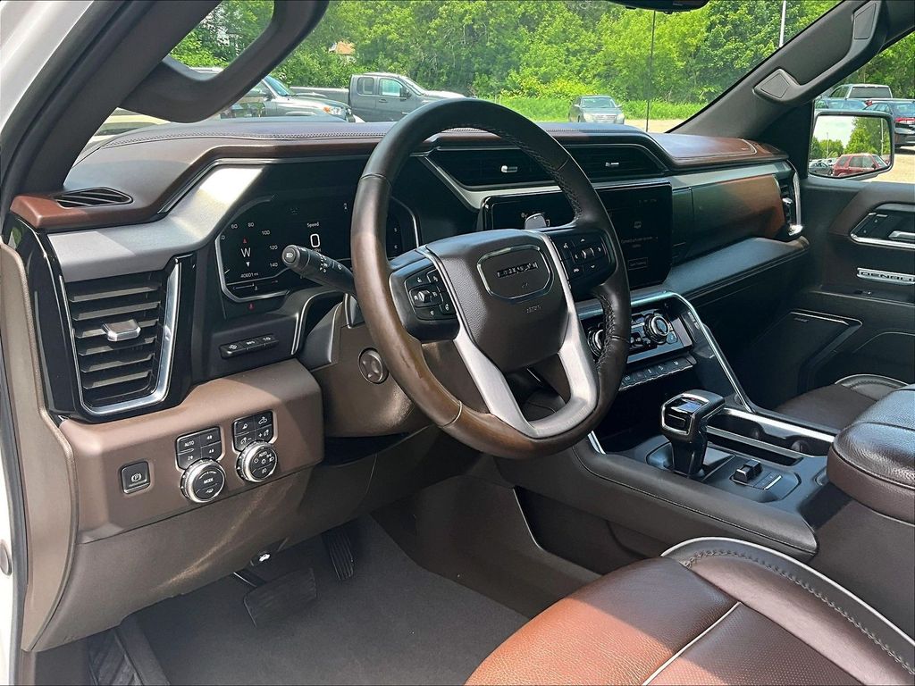 2024 GMC Sierra 1500 — photo 8
