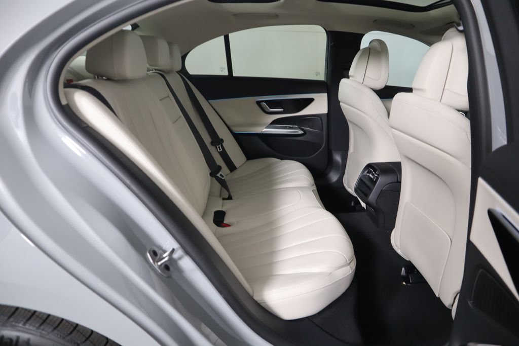 2025 Mercedes-Benz E-Class E 350 24