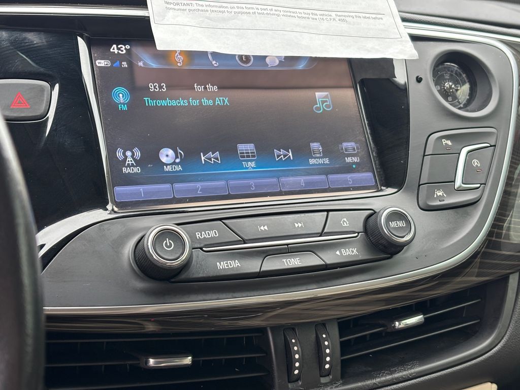 Used Car 2020 Buick Envision  Premium I For Sale Under $25,000 In Austin, Texas