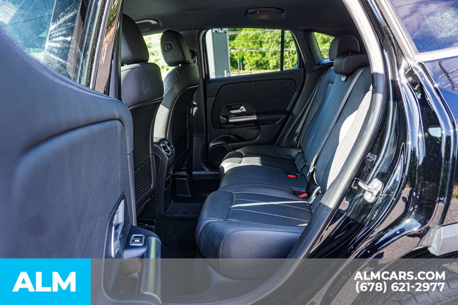 Used 2025 Black Mercedes-Benz GLA 250 image 21