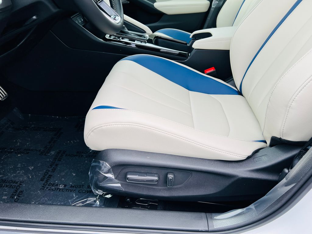 Thumbnail: 2026 Acura Integra - 15