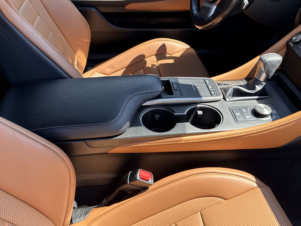 Thumbnail: 2022 Lexus RC - 18