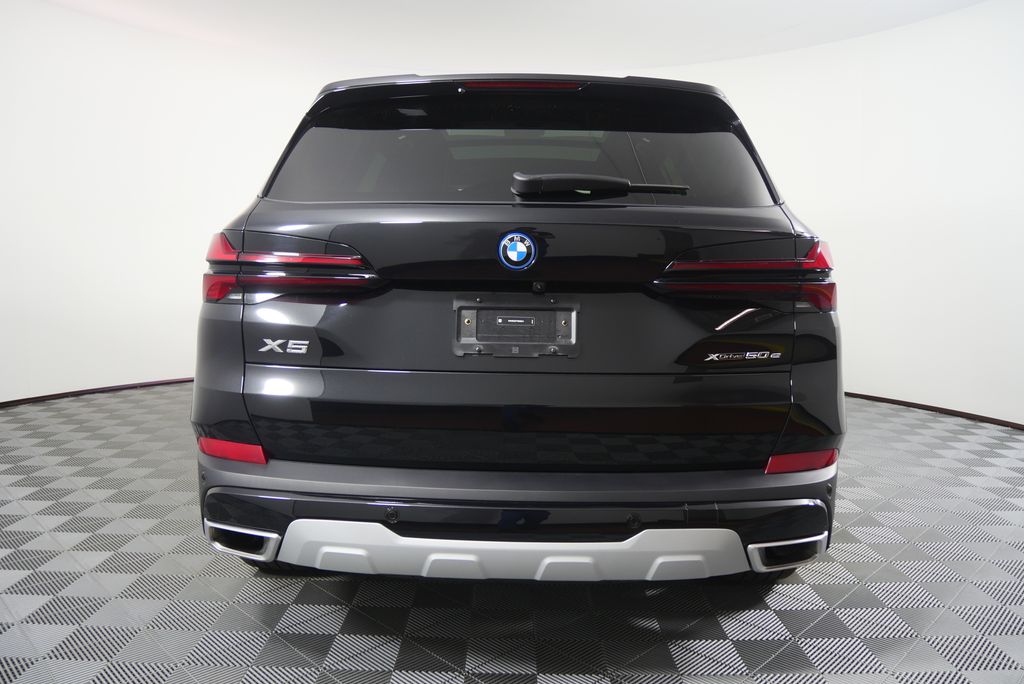 Thumbnail: 2026 BMW X5 - 4