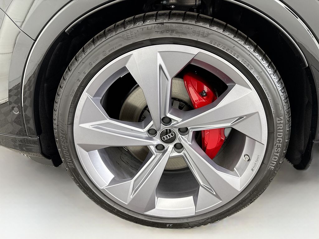 Thumbnail: 2026 Audi Q7 - 31