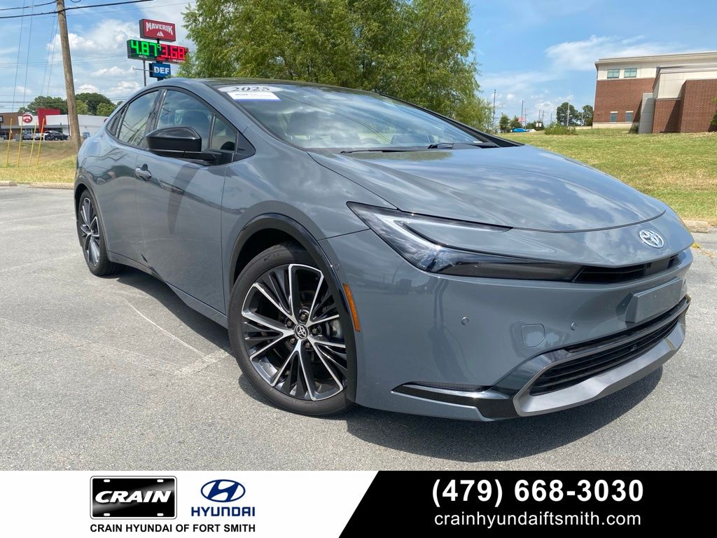 Guardian Gray 2025 Toyota Prius Hatchback Front-Wheel Drive Continuously Variable Transmission