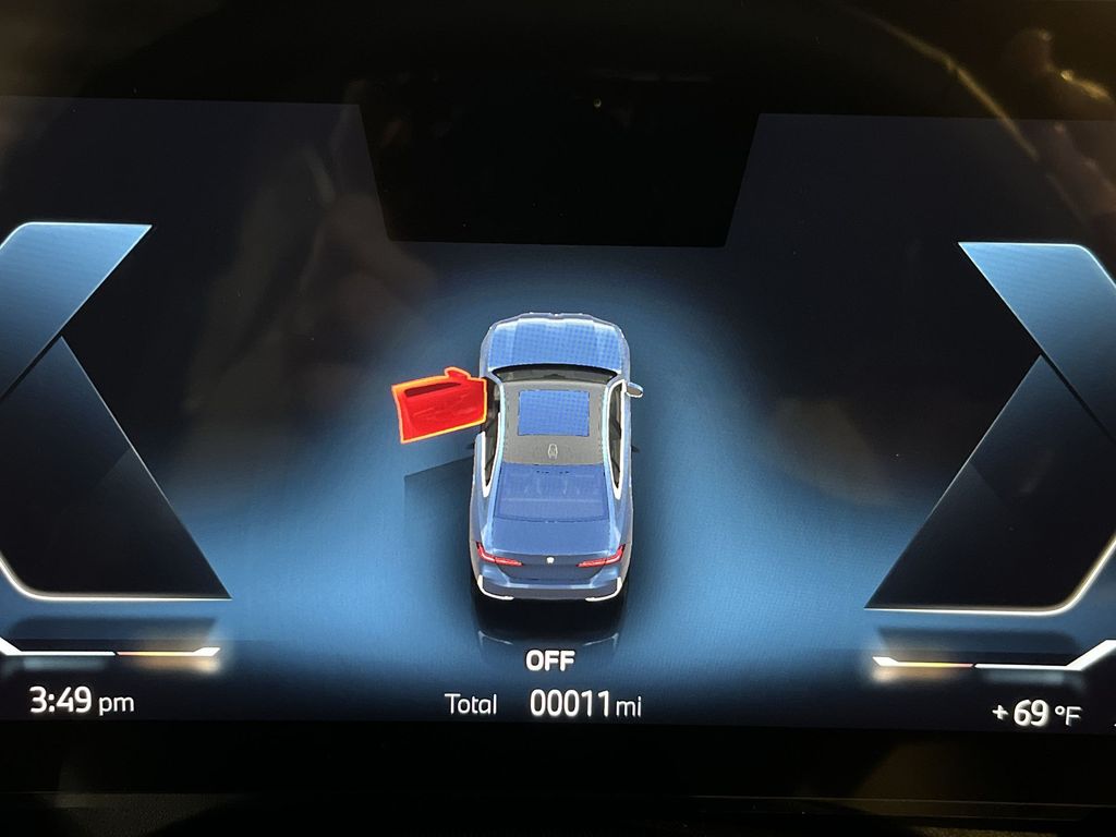 Thumbnail: 2026 BMW 5 Series - 15