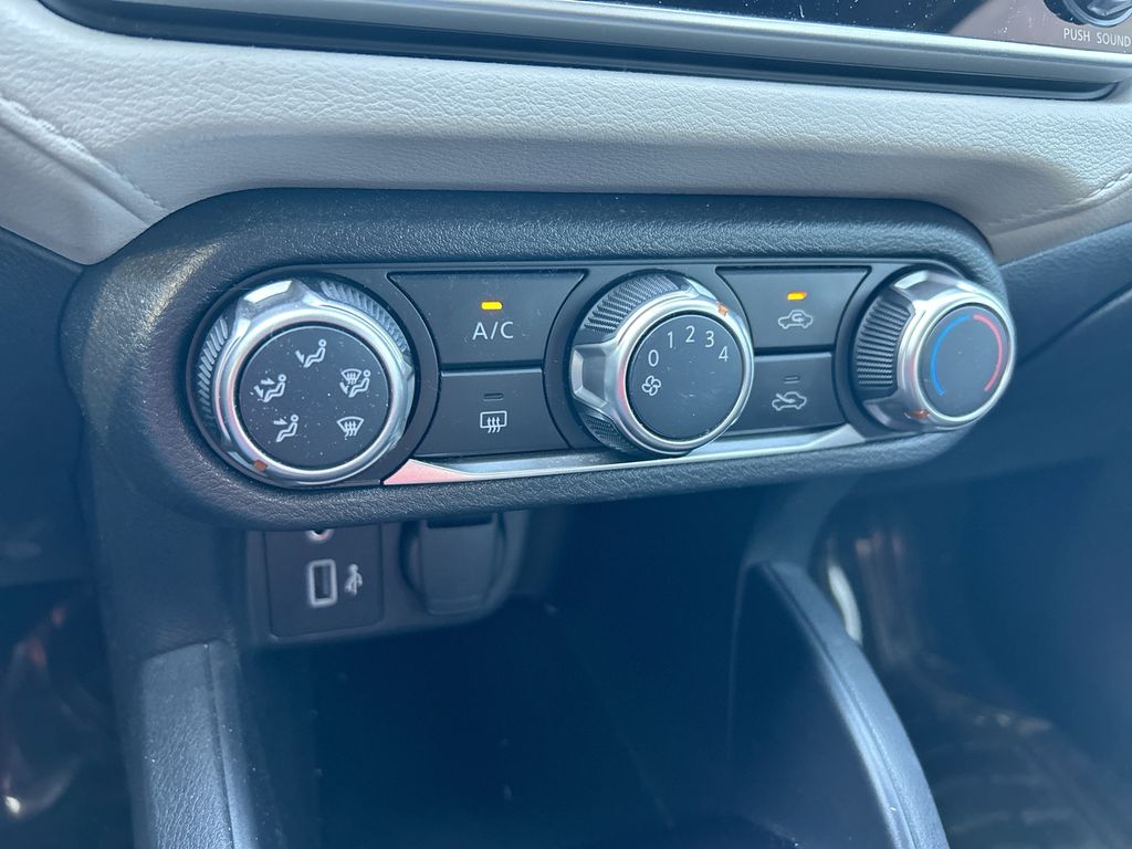 Thumbnail: 2021 Nissan Versa - 22