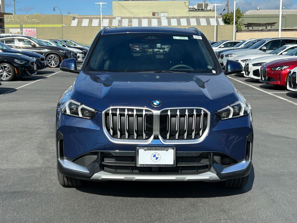 2025 BMW X1 xDrive28i 8