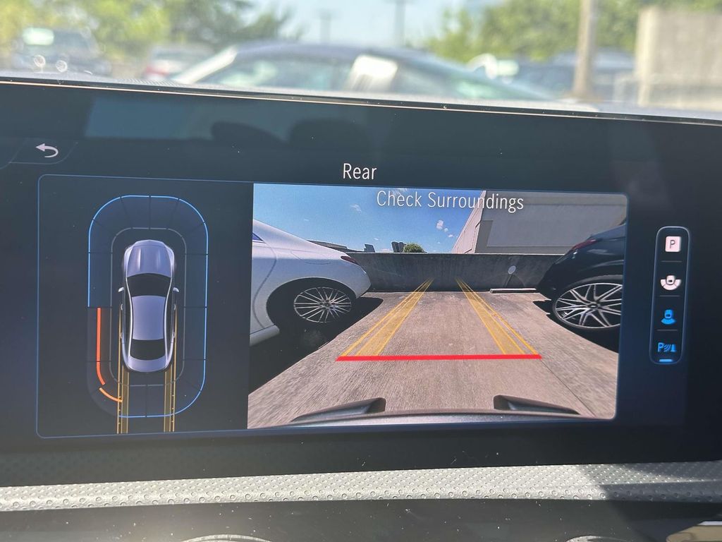 2025 Mercedes-Benz CLA 250 11