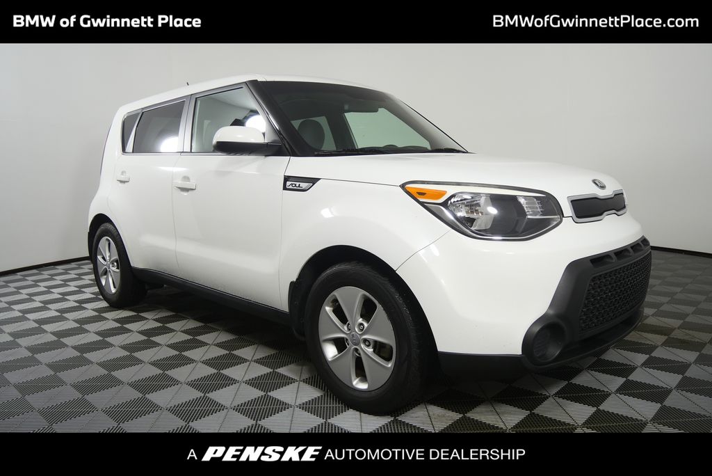Clear White 2015 Kia Soul Base Wagon Front-Wheel Drive 6-Speed Automatic