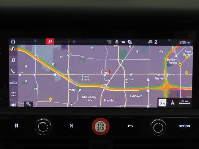 Thumbnail: 2026 Porsche Macan - 7