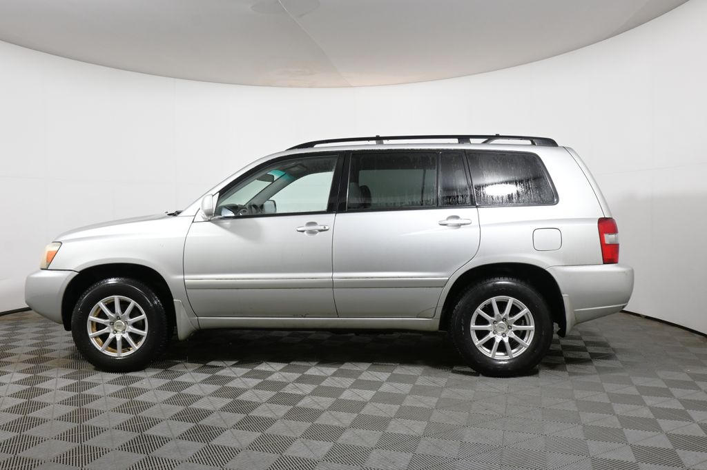 Thumbnail: 2004 Toyota Highlander - 2