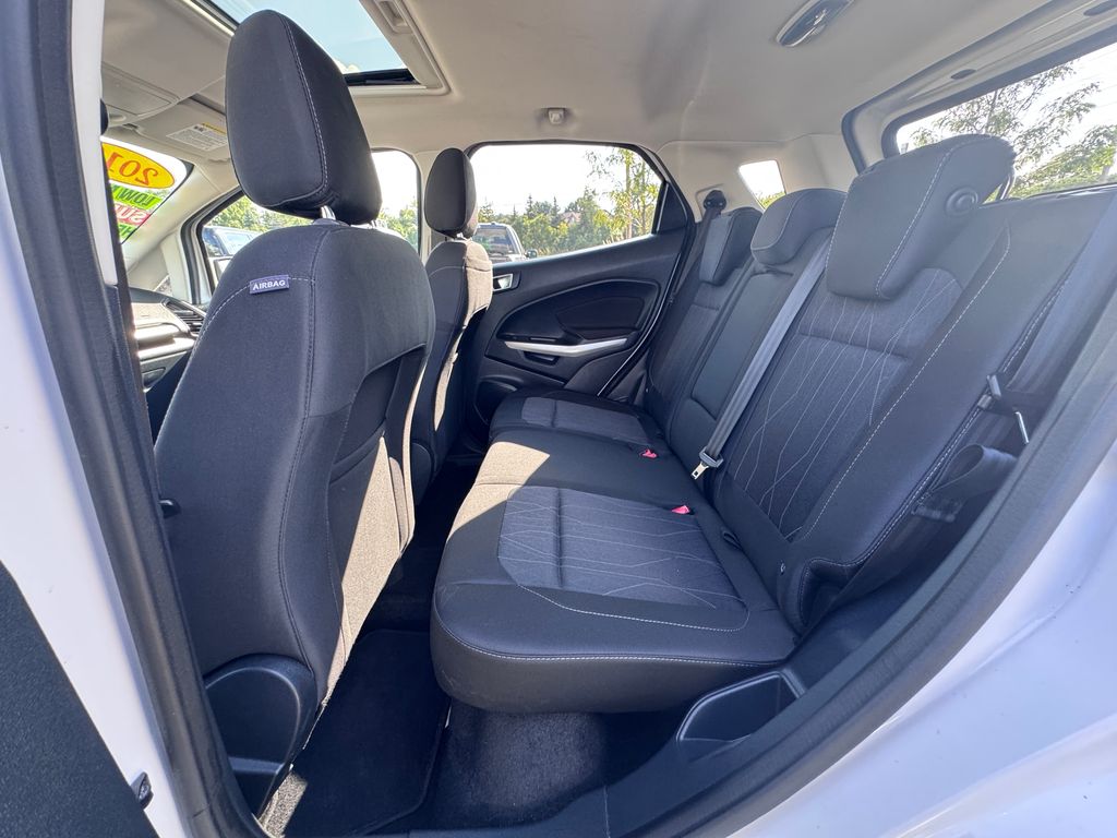 Certified Used 2018 White Platinum Clearcoat Metallic Ford SE image 14
