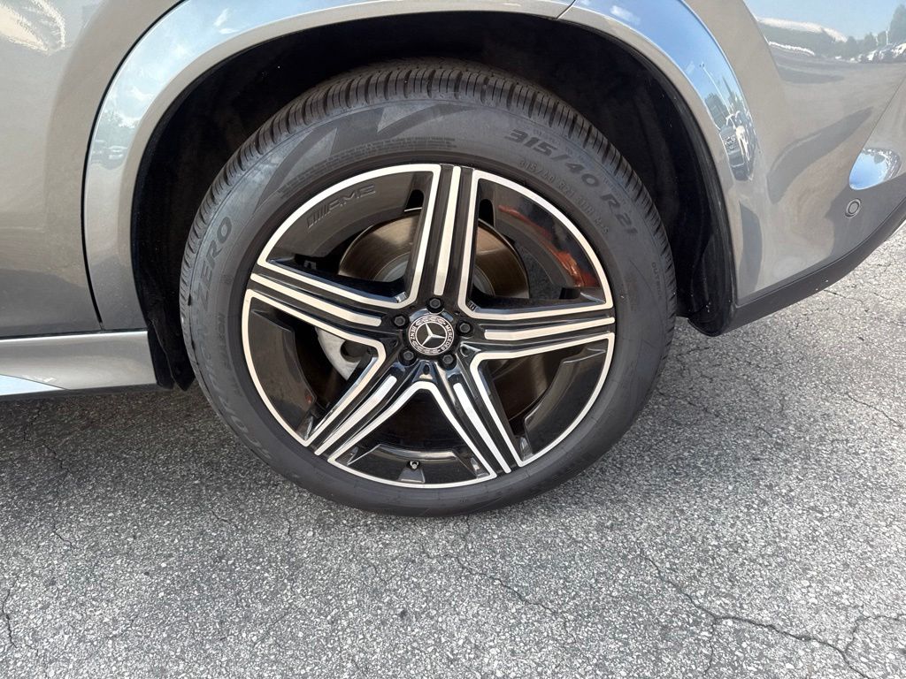 Used 2025 Gray Mercedes-Benz GLE 580 image 11