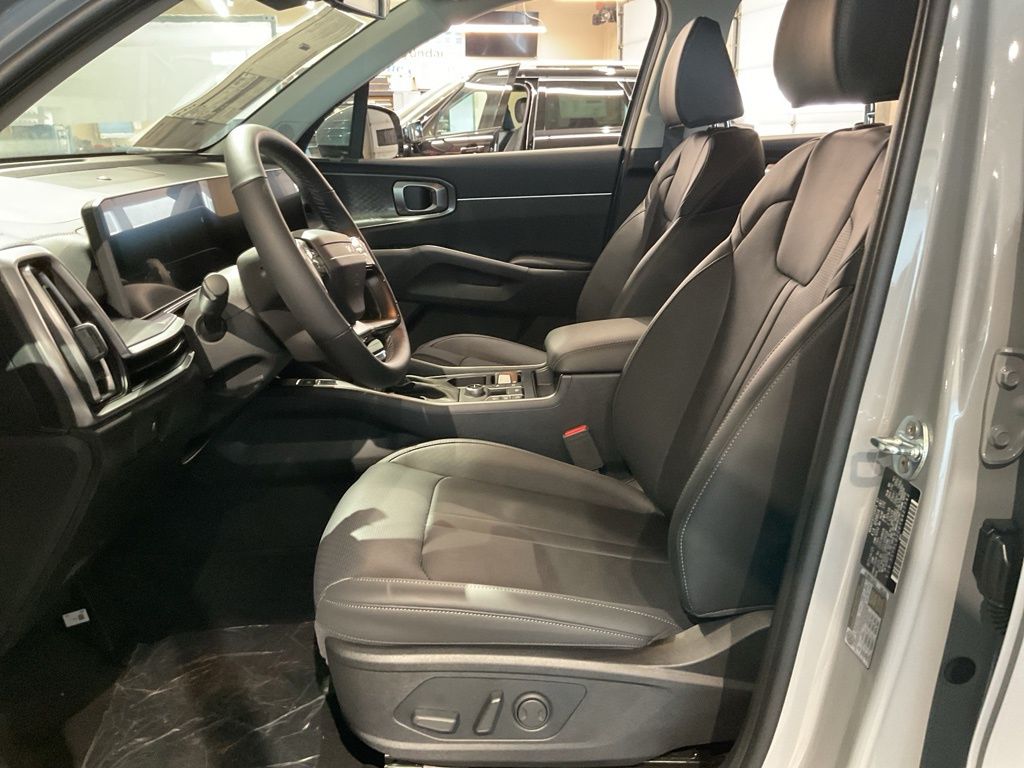 New 2026 Gray Kia S image 8