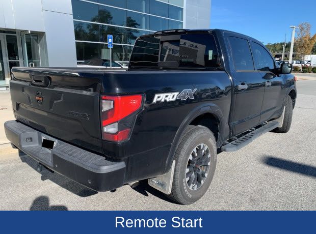 2021 Nissan TITAN Crew Cab PRO-4X 4x4